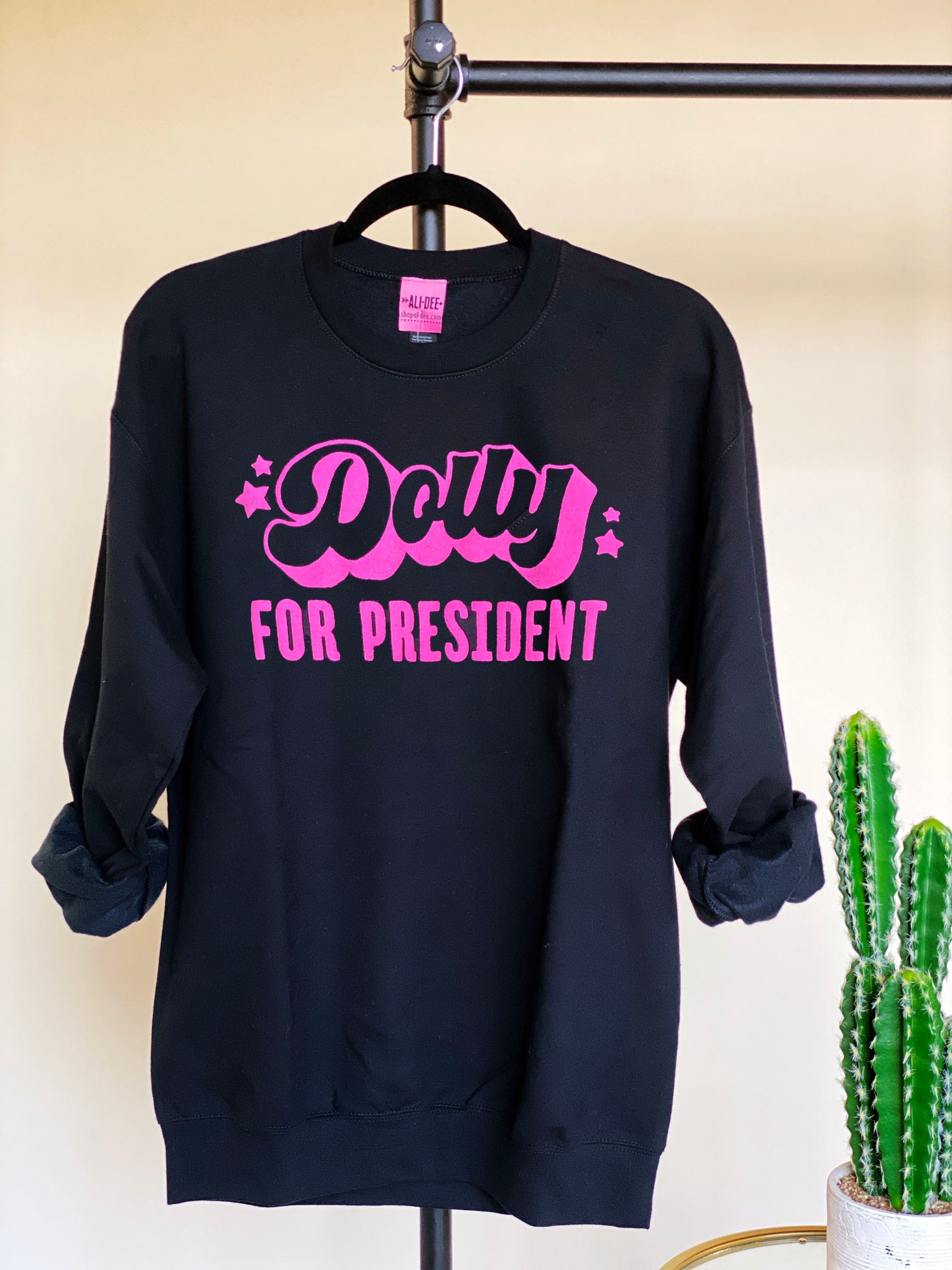 Dolly for President Puff Graphic Sweatshirt - Black