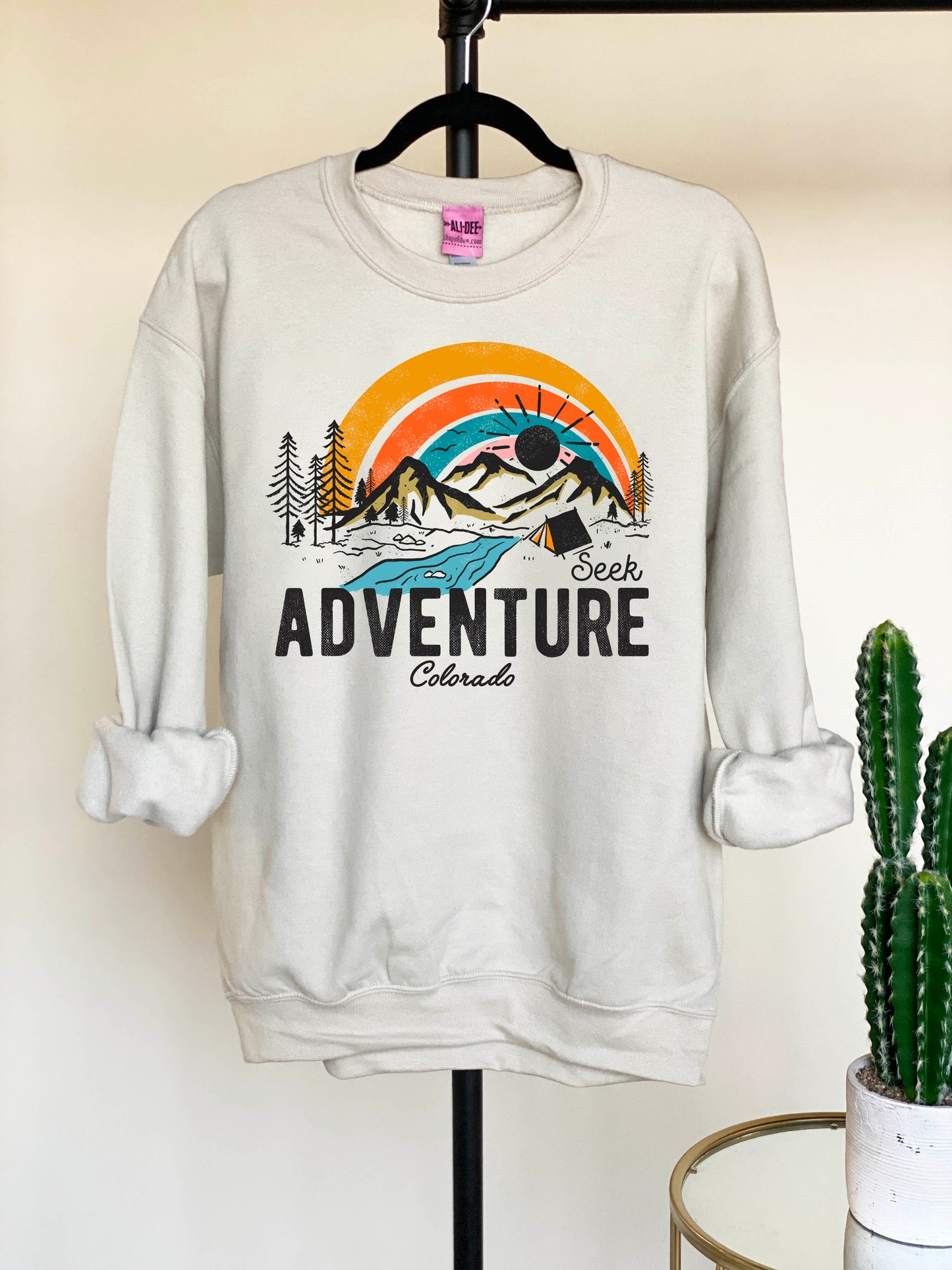 Seek Adventure Colorado Graphic Sweatshirt - Sand