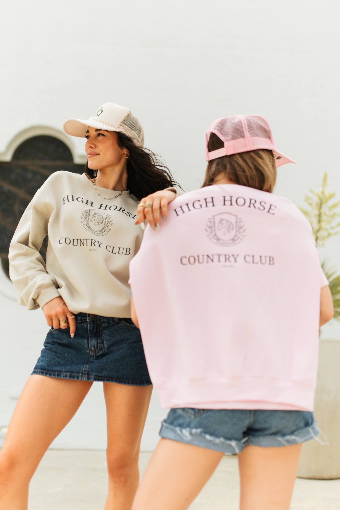 High Horse Country Club Sweatshirt - Sand