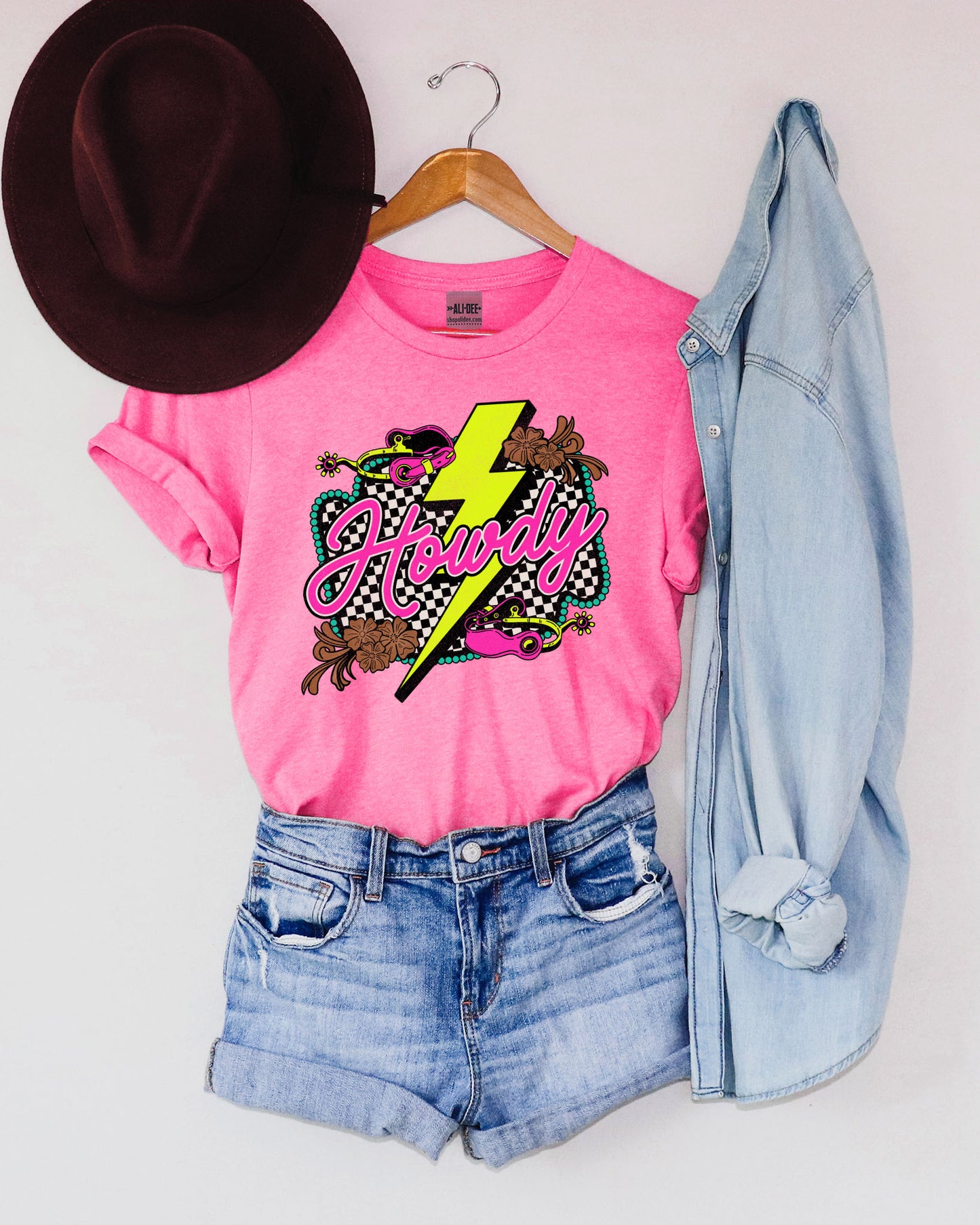 Neon Howdy Graphic Tee - Heather Neon Pink