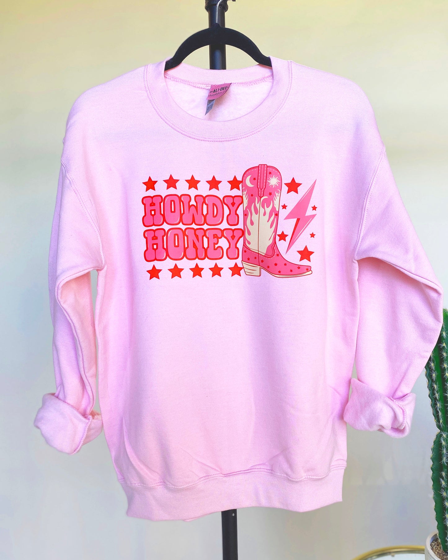 Howdy Honey Valentines Day Graphic Sweatshirt - Pink